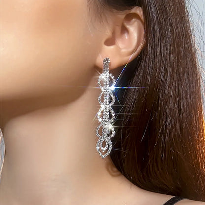 Luxurious Geometric Rhinestone Tassel Drop Earrings 1 Pair