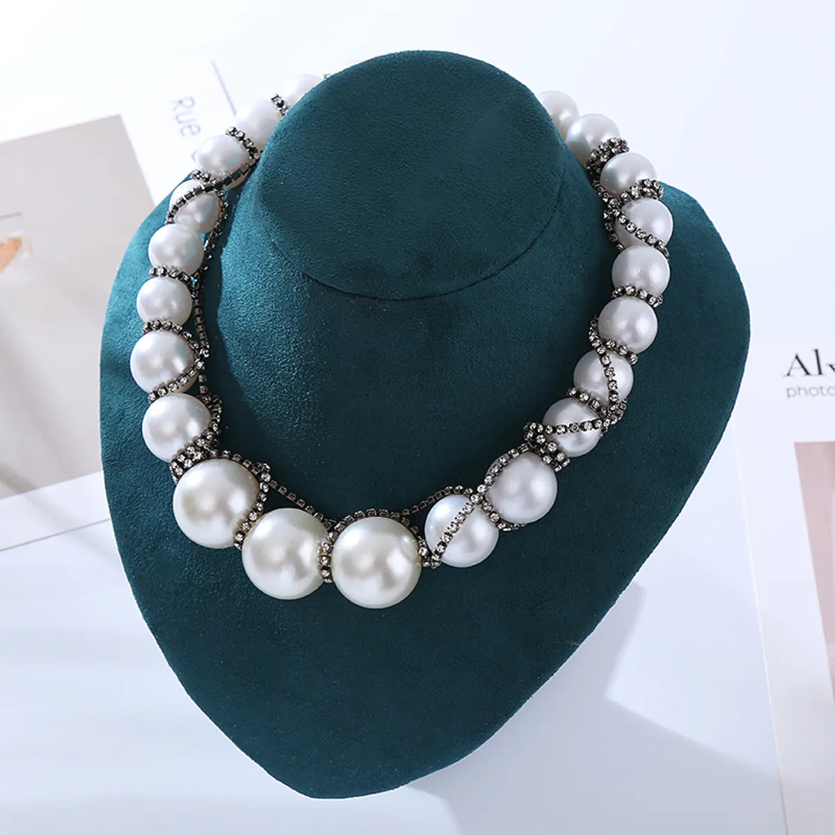 Luxurious Lady Geometric Imitation Pearl Wholesale Necklace