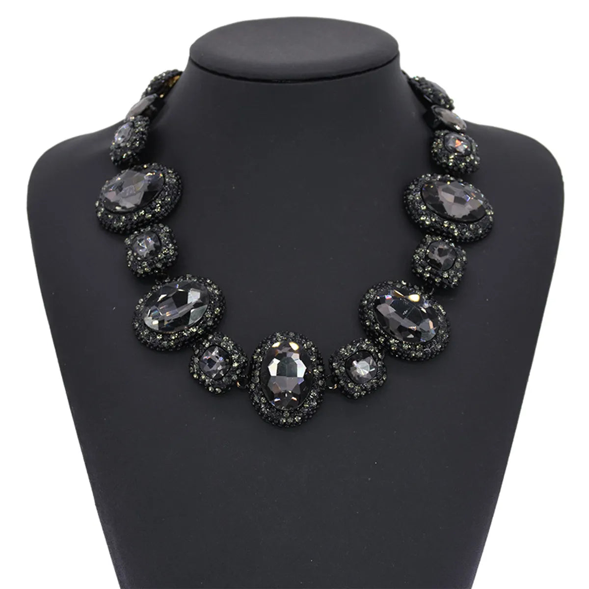 Luxurious Oval Alloy Inlay Artificial Crystal Women's Necklace