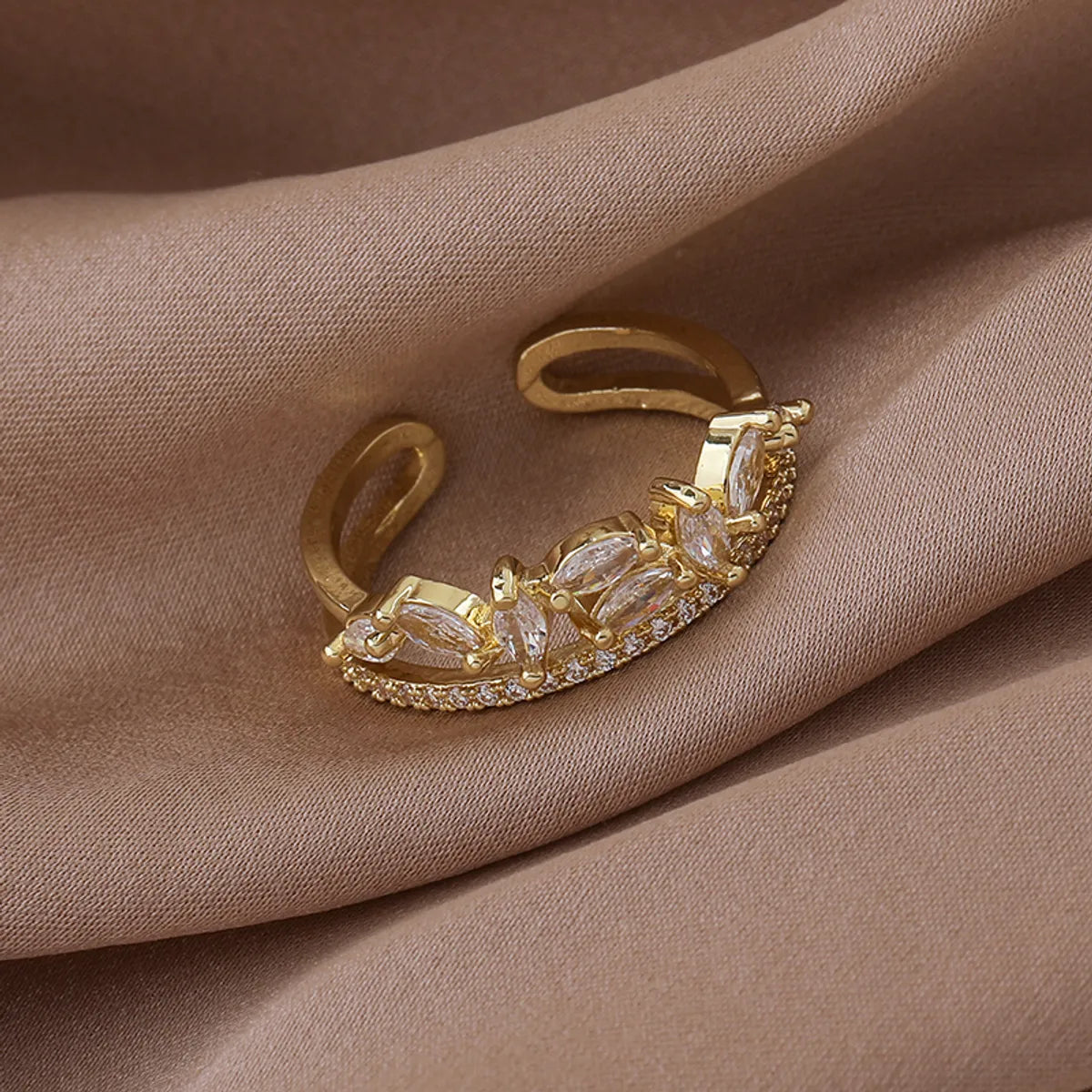 Luxurious Shiny Leaf Copper Plating White Gold Plated Gold Plated Open Rings