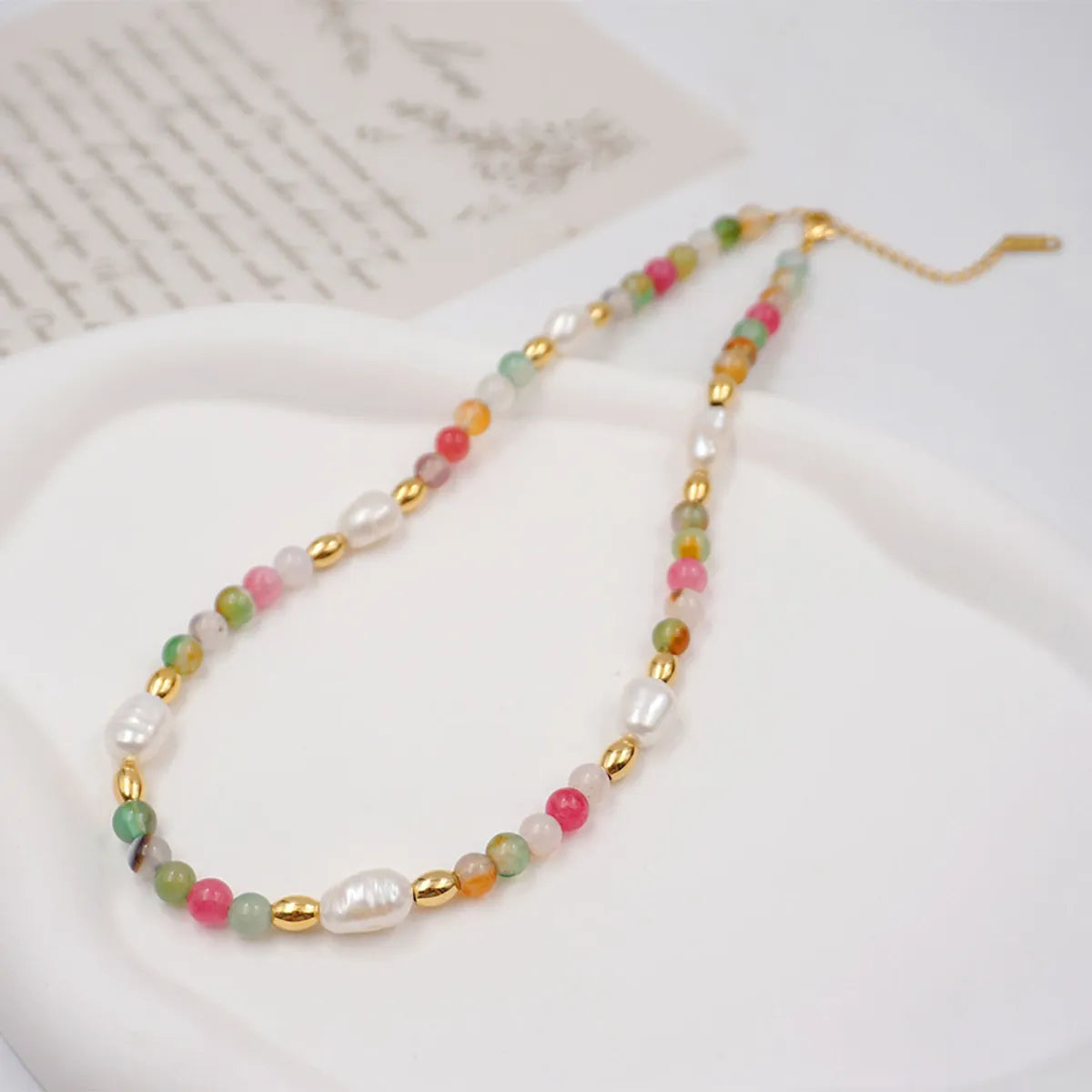 Luxurious Simple Style Round 304 Stainless Steel Natural Stone Freshwater Pearl Beaded Handmade Gold Plated Women'S Necklace