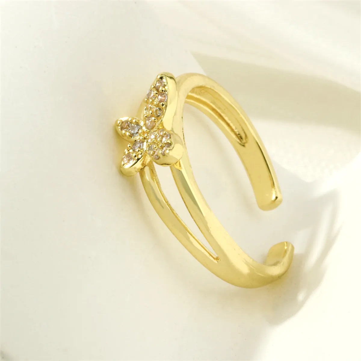 Luxurious Simple Style Round Butterfly Copper Plating Inlay Zircon 18k Gold Plated Open Rings