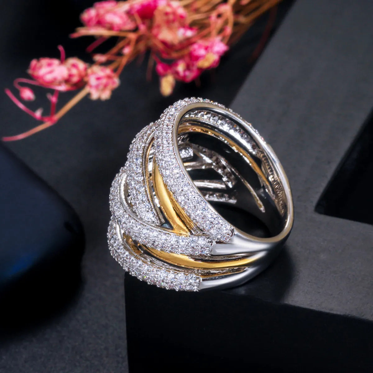 Luxurious Simple Style Solid Color Copper Gold Plated Rhodium Plated Zircon Rings In Bulk