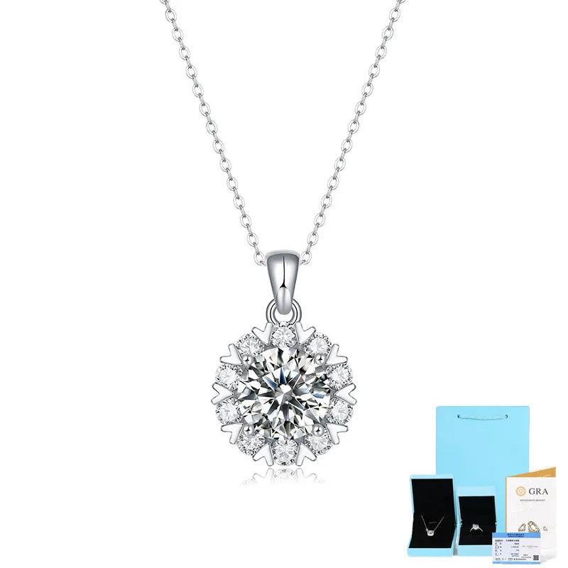 Luxurious Snowflake Sterling Silver Moissanite Pendant Necklace In Bulk