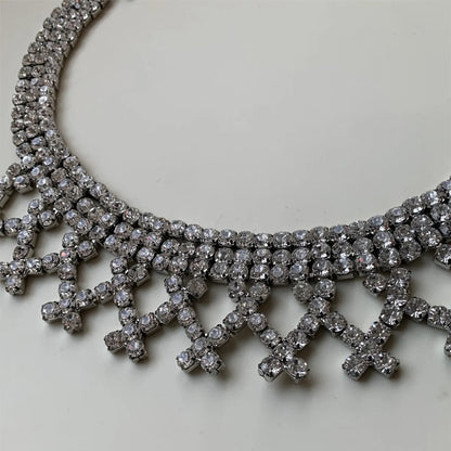 Luxurious Solid Color Silver Plated Rhinestones Alloy Wholesale Necklace