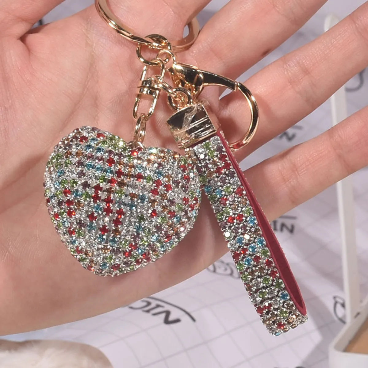 Luxurious Sweet Heart Shape Alloy Valentine'S Day Women'S Bag Pendant Keychain