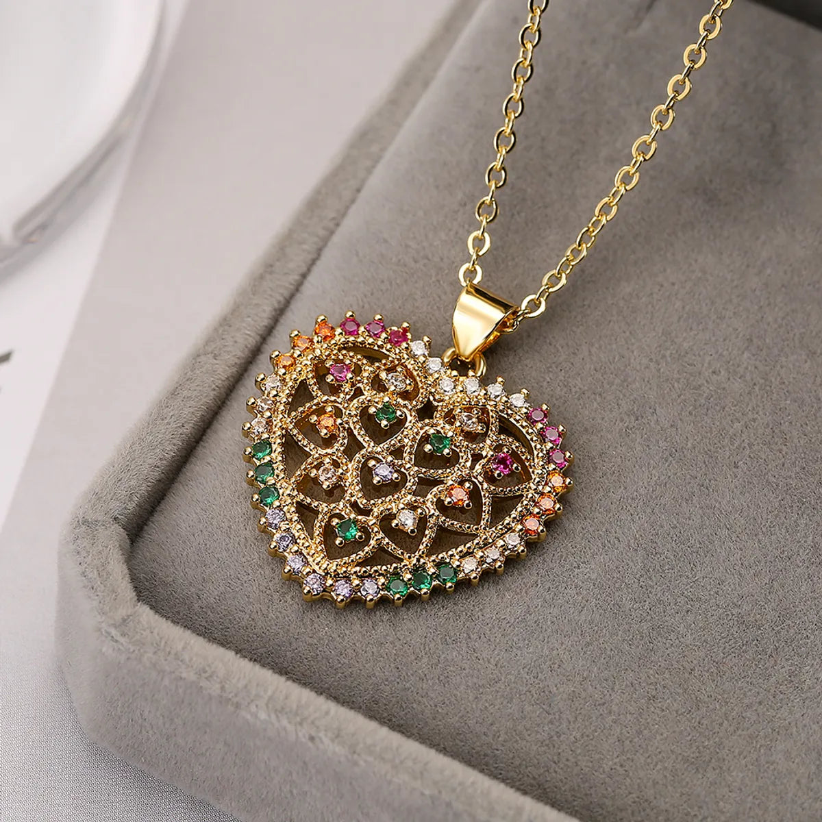 Modern Style Artistic Tree Heart Shape Copper 18k Gold Plated Zircon Pendant Necklace In Bulk