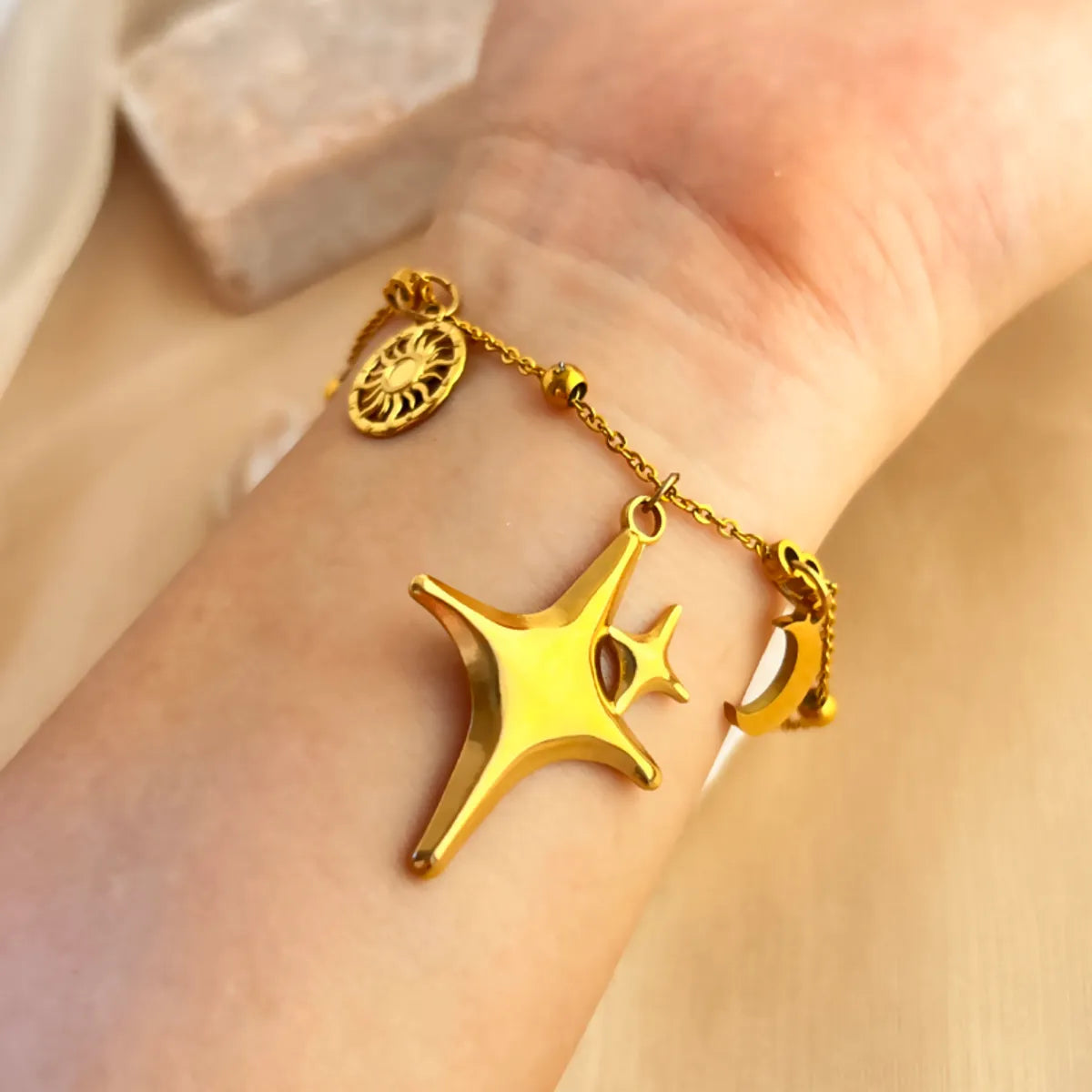 Modern Style Classic Style Sun Star Moon 201 Stainless Steel 18K Gold Plated Bracelets In Bulk