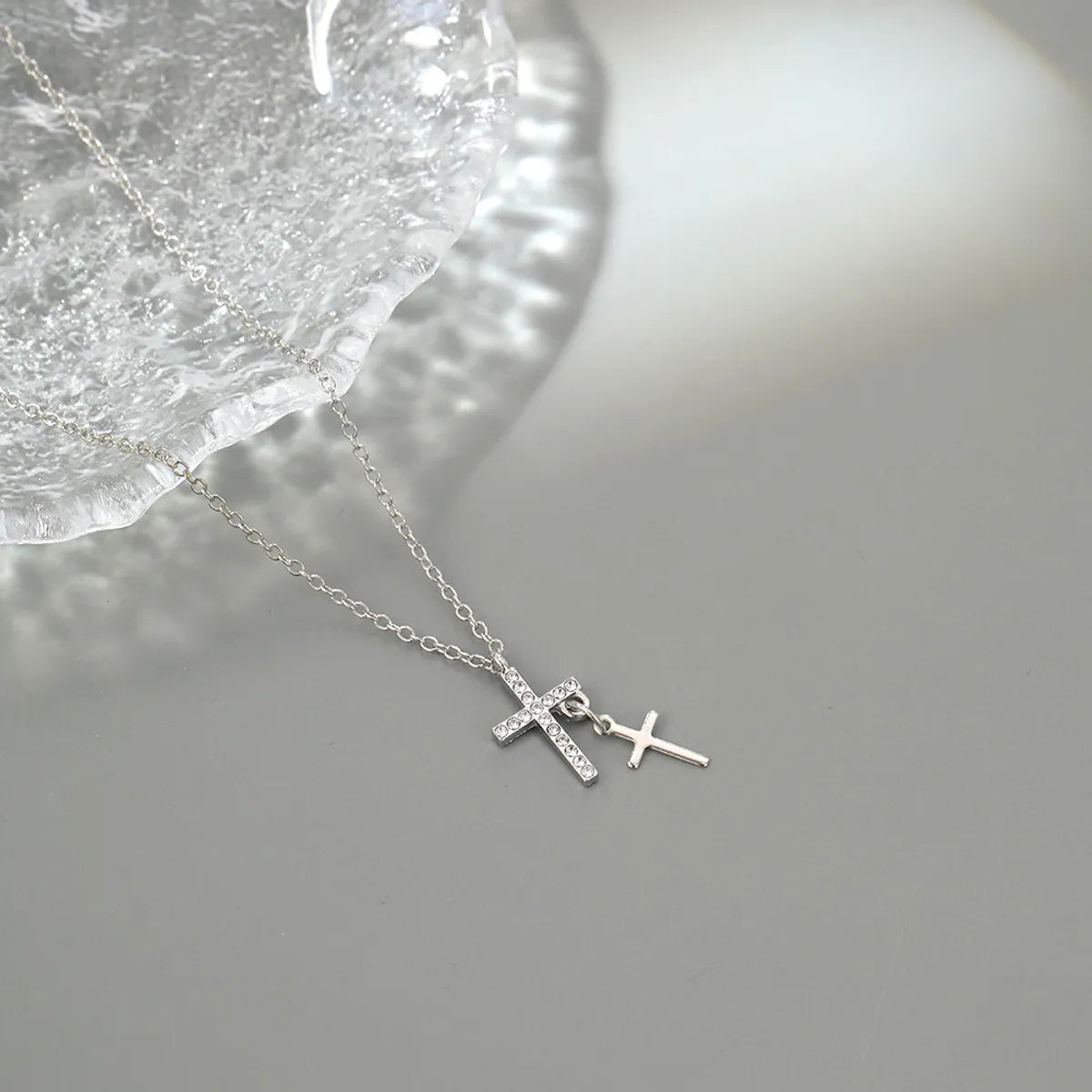 Modern Style Cross Alloy Plating Inlay Artificial Gemstones Women's Pendant Necklace