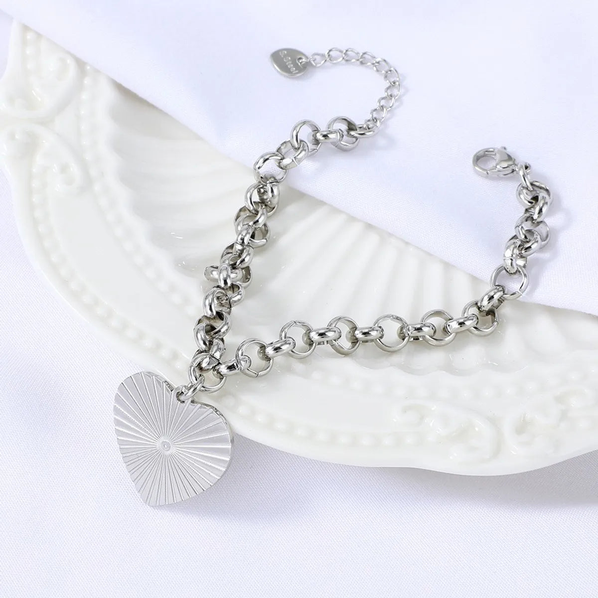 Modern Style Heart Shape Stainless Steel Bracelets