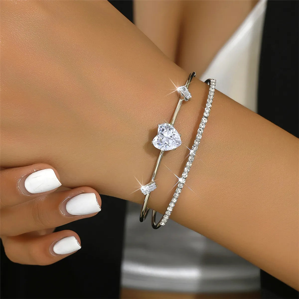 Modern Style Simple Style Commute Heart Shape Flower Rhombus Zircon Iron Copper Wholesale Bangle