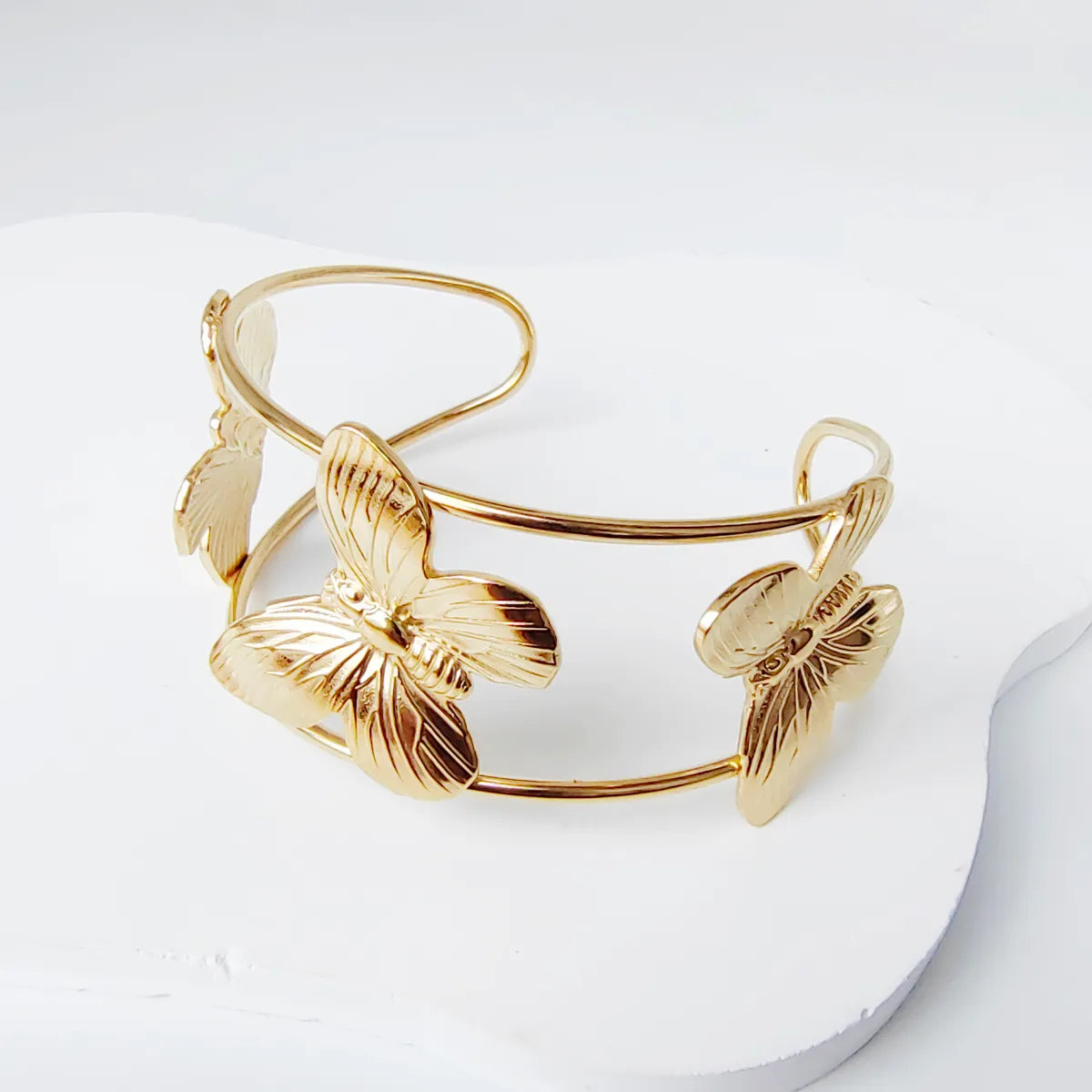 Modern Style Simple Style Flower Butterfly Ginkgo Leaf 304 Stainless Steel 18K Gold Plated Cuff Bracelets In Bulk