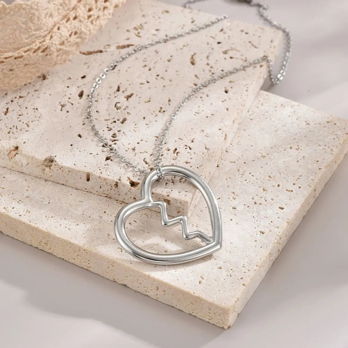 Modern Style Simple Style Heart Shape Stainless Steel Polishing Plating 18k Gold Plated Necklace