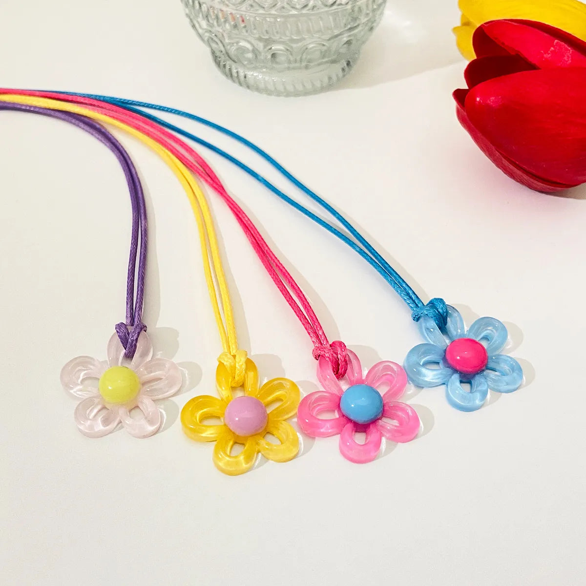 Modern Style Sweet Flower Arylic Wholesale Pendant Necklace