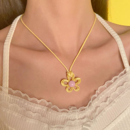 Modern Style Sweet Flower Arylic Wholesale Pendant Necklace