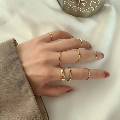 New 7-Piece Female Fashion Plain Circle Tail Alloy Ring Set