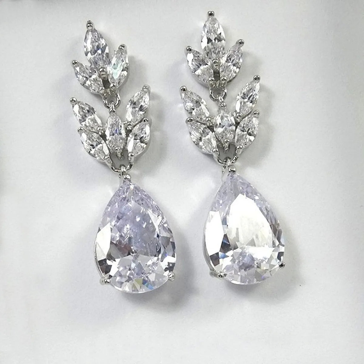 New Bridal Water Drop Pear-Shaped Zircon Hanging Copper Earrings Female