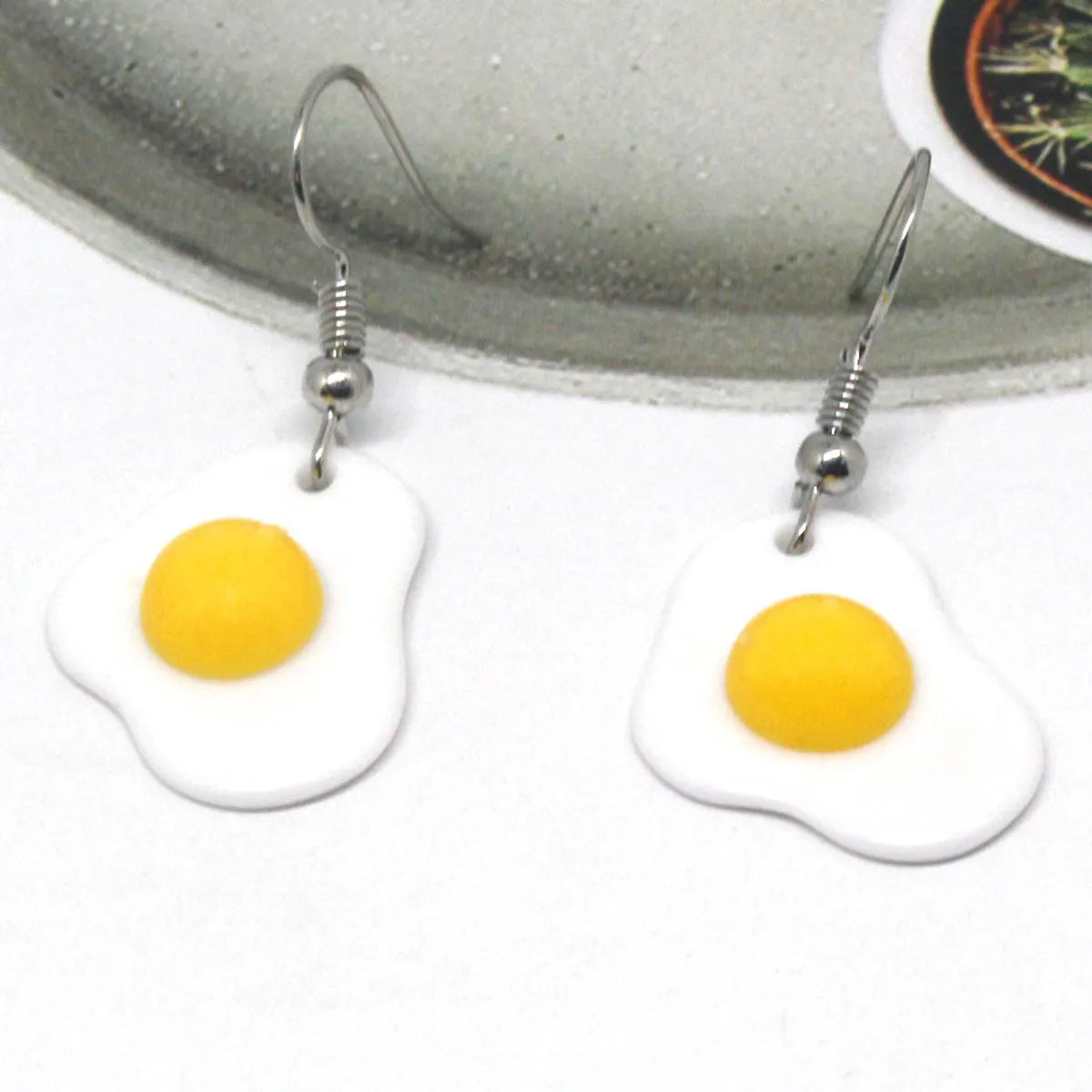 New Cartoon Resin Poached Egg Cute Omelette Ear Hook