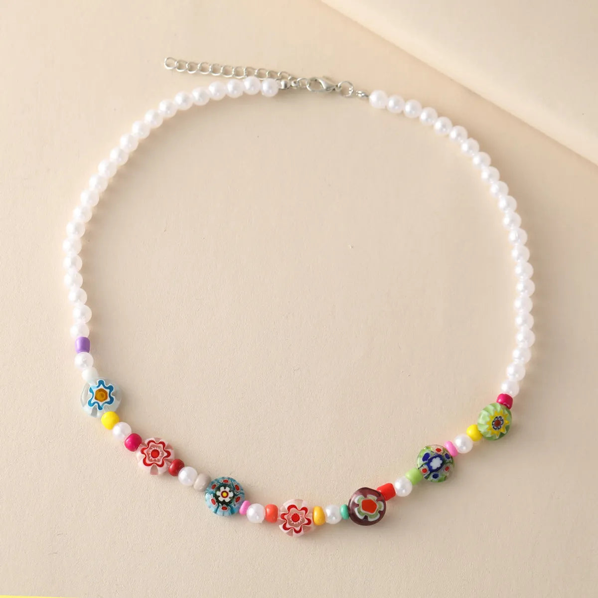 New Color Small Daisy Petals Glass Beads Necklace String Pearl Choker Clavicle Chain Necklace