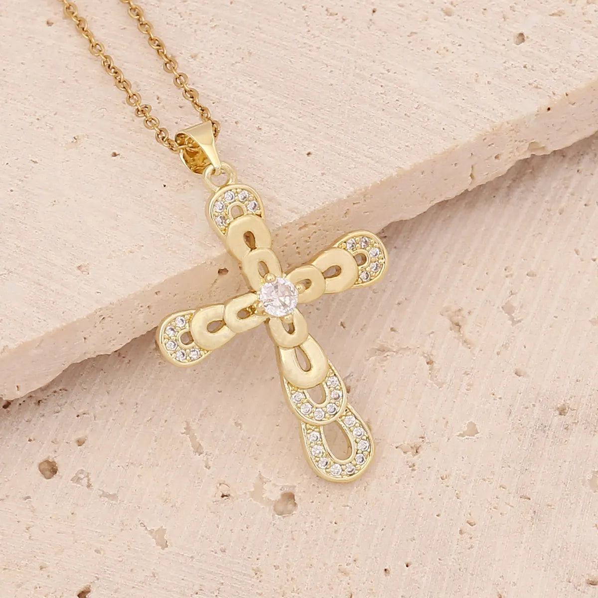 Wholesale Fashion Cross Copper Inlaid Zircon 18K Gold Plated