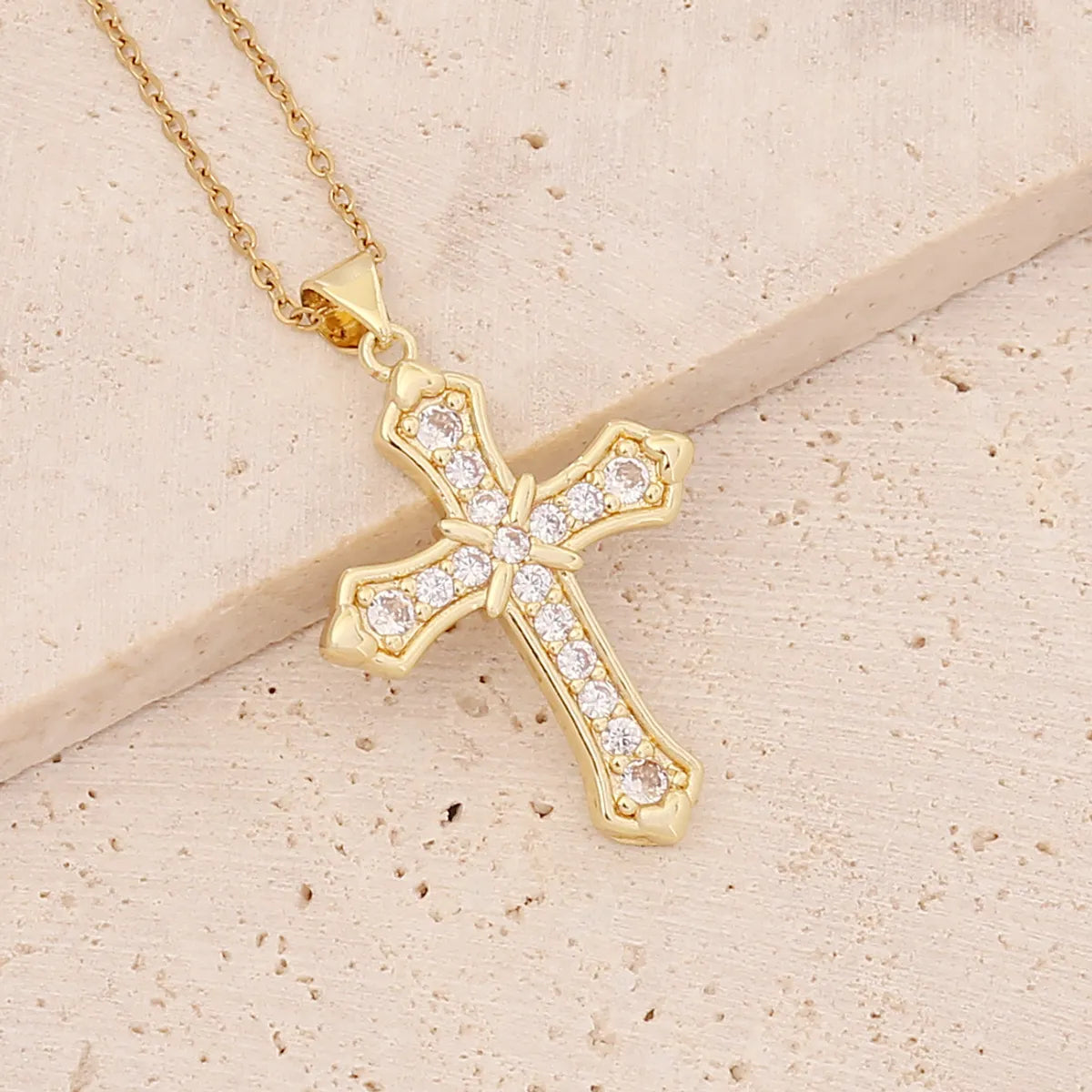 New Copper Micro-set Zircon Cross Necklace Hip-hop 18k Gold Pendant Virgin Necklace