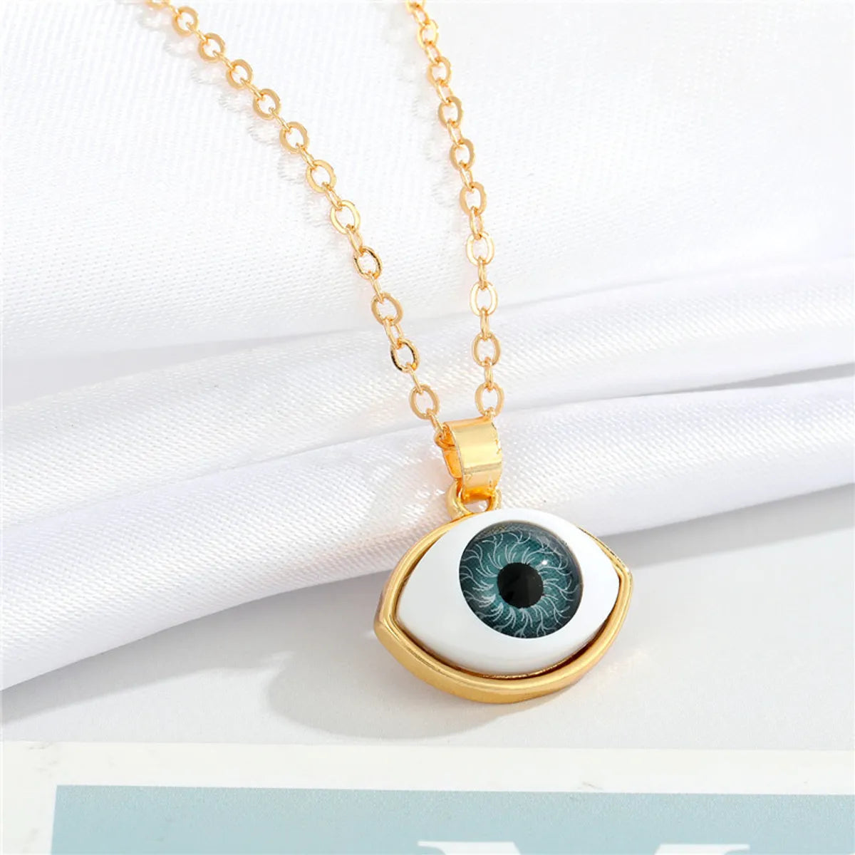 Wholesale Jewelry Fashion Eye Alloy Necklace