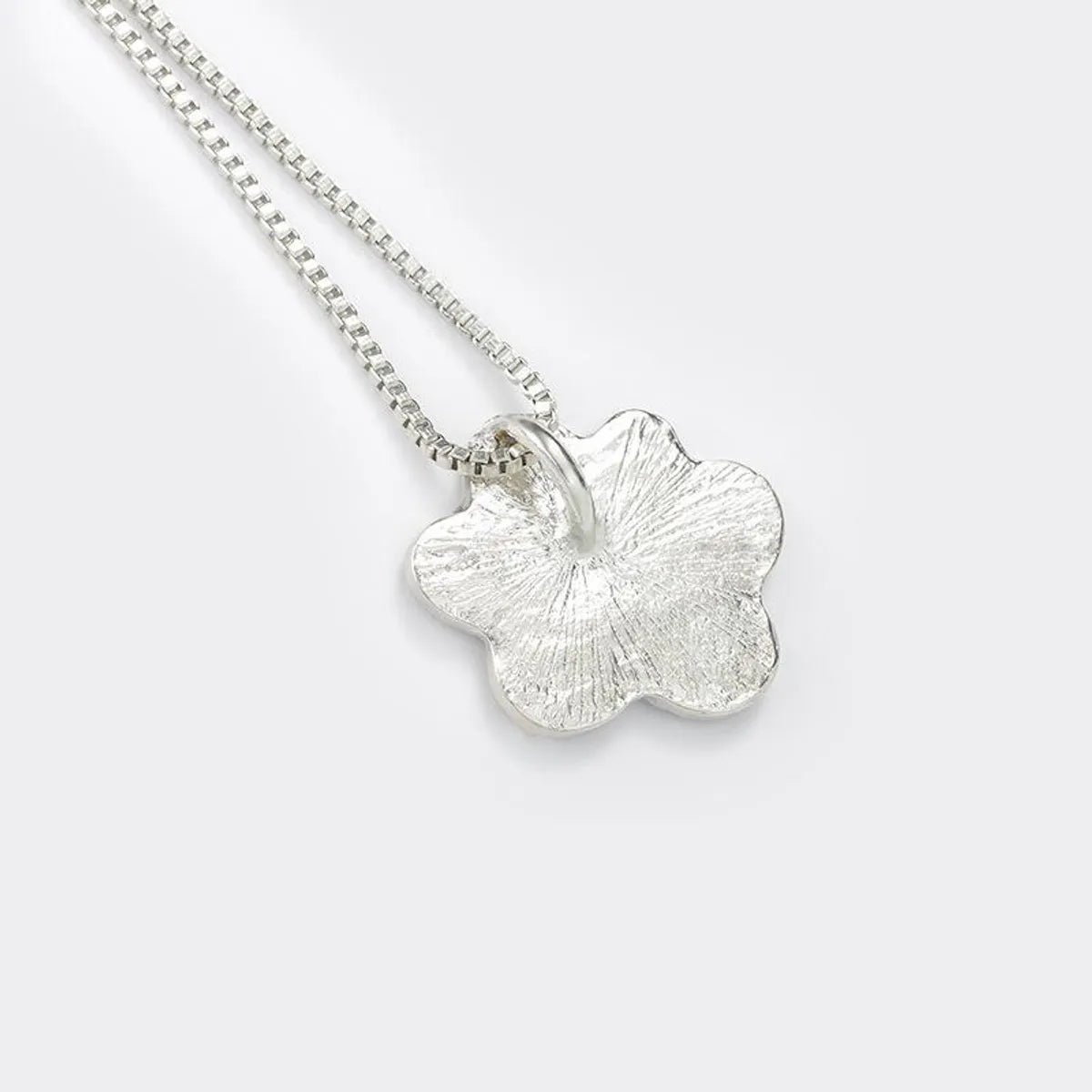 New Diamond-Studded Paw Print Necklace Nhdp155691