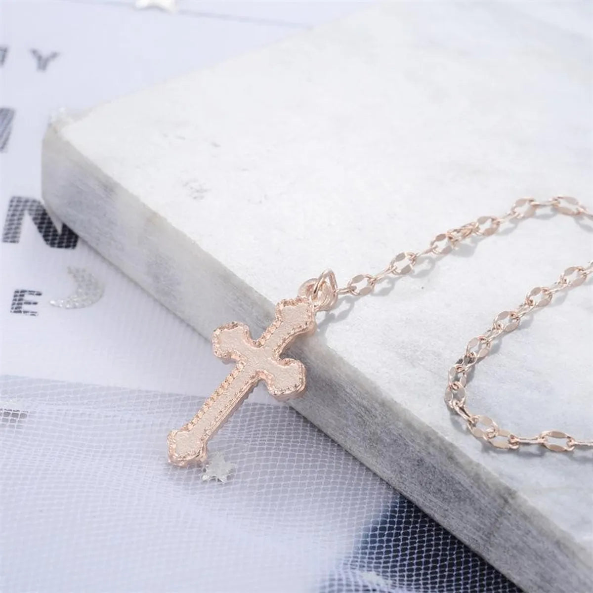 New Fashion Cross Necklace Women&#39;s Clavicle Chain Jesus Easter Jewelry Sexy Tassel Pendant