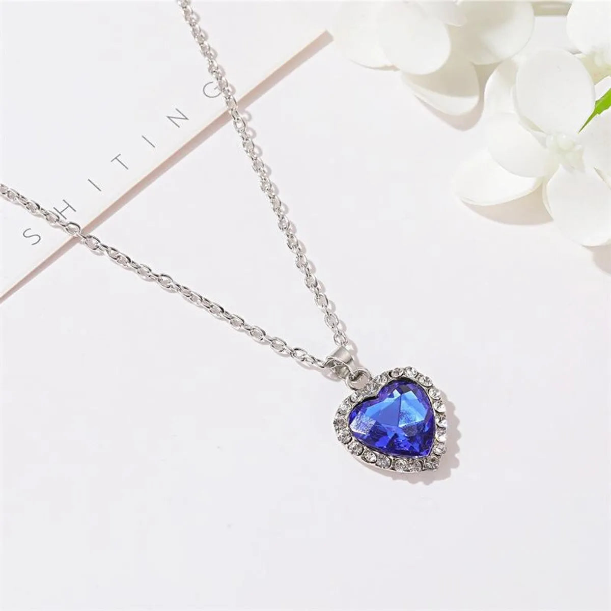 New Fashion Crystal Gemstone Love Necklace Wholesale