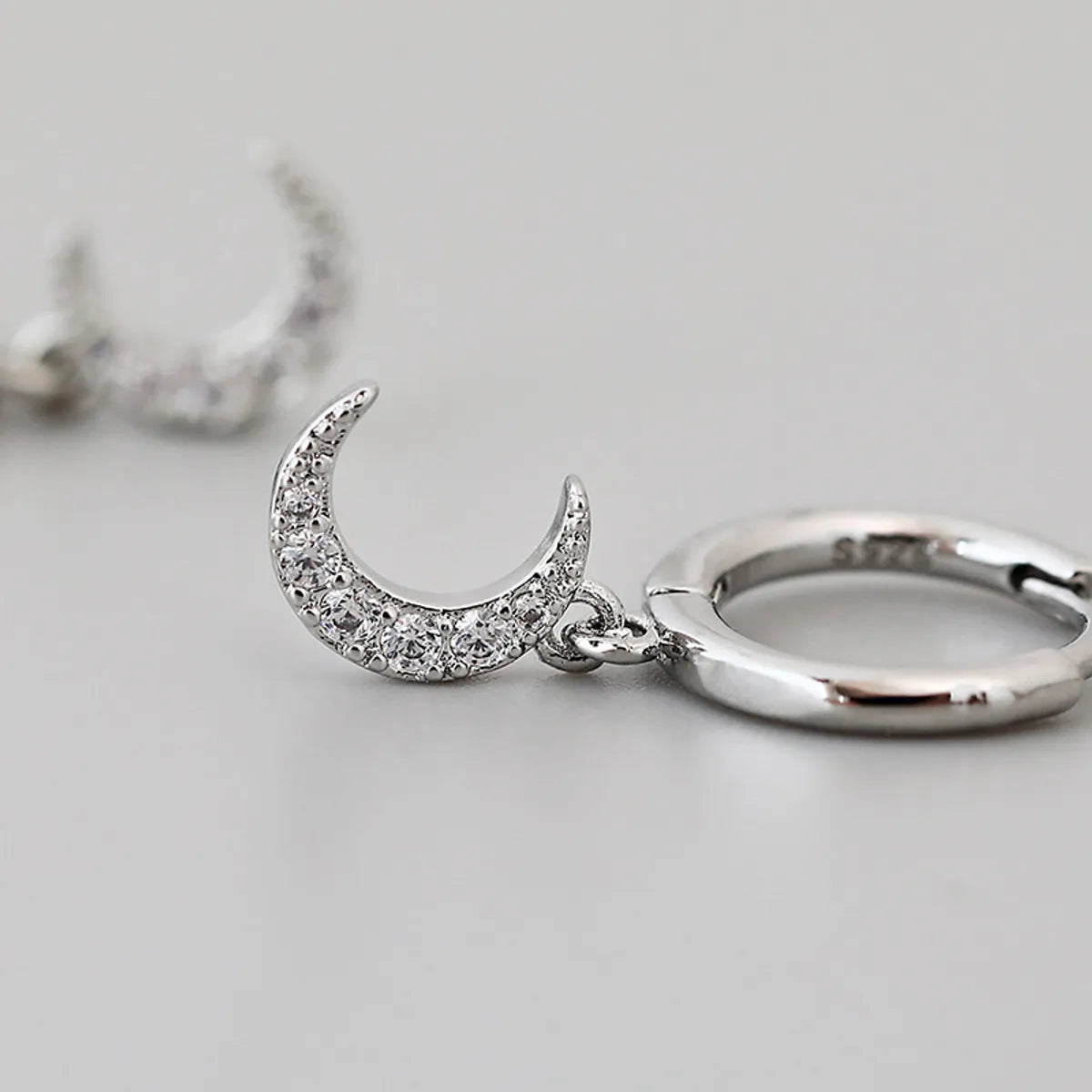 New Fashion Diamond Moon C-shaped Temperament Copper Earrings