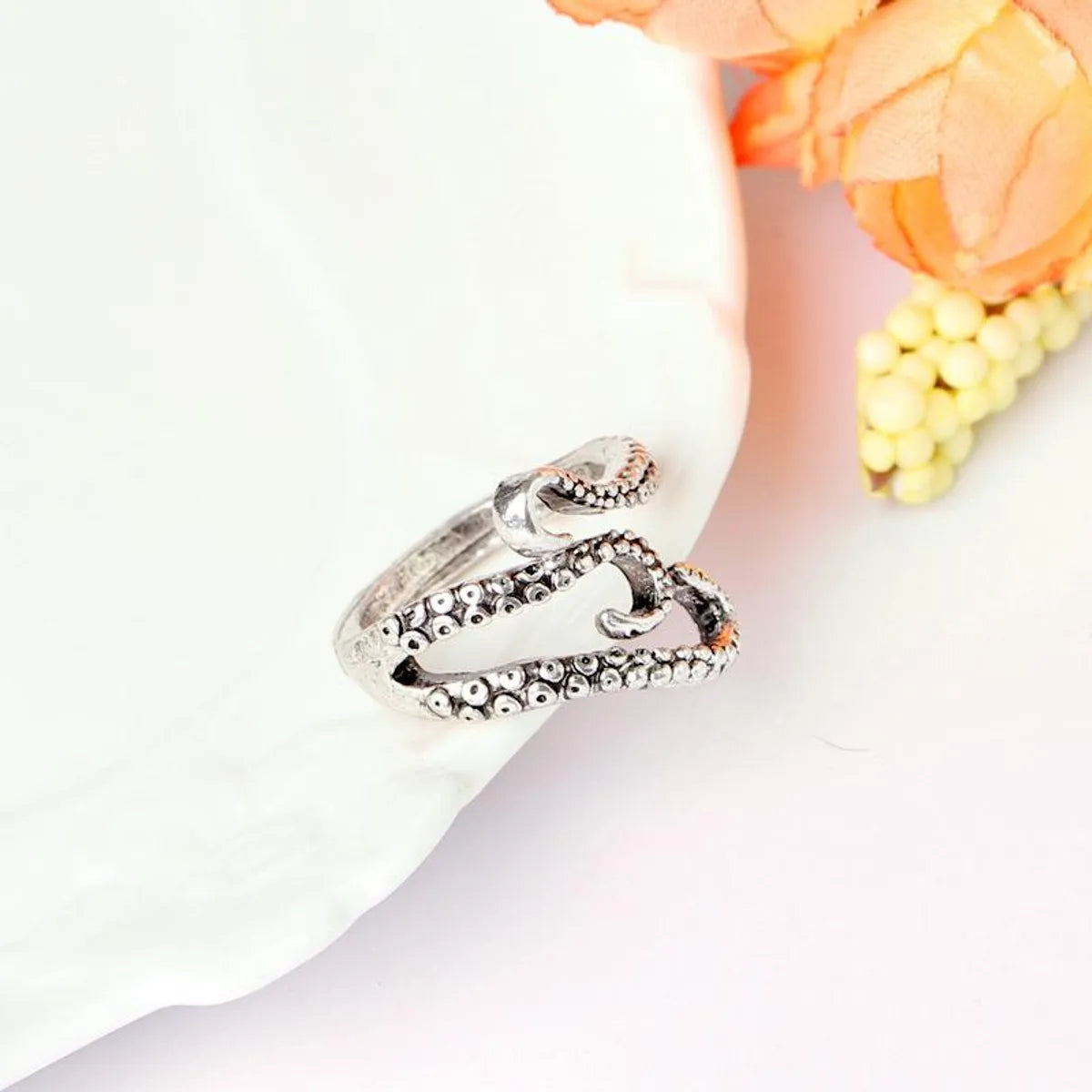 New Fashion Retro Octopus Ring Alloy Joint Ring Wholesale