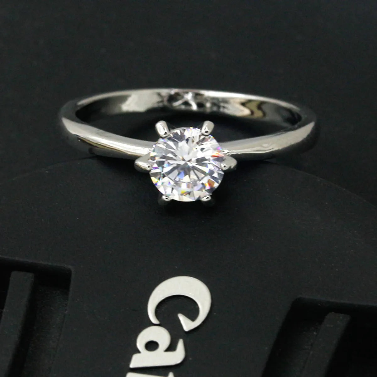 New Fashion Simple Zircon Ring