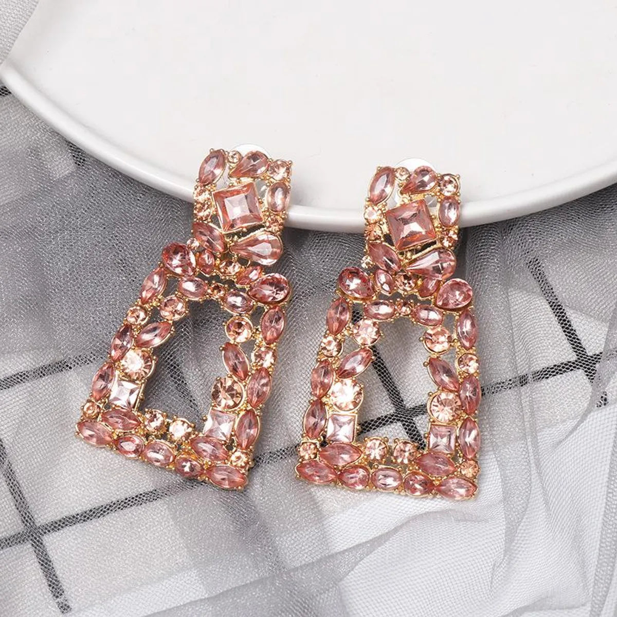 New Geometric Color Diamond-studded Hollow Earrings Nhjj149817