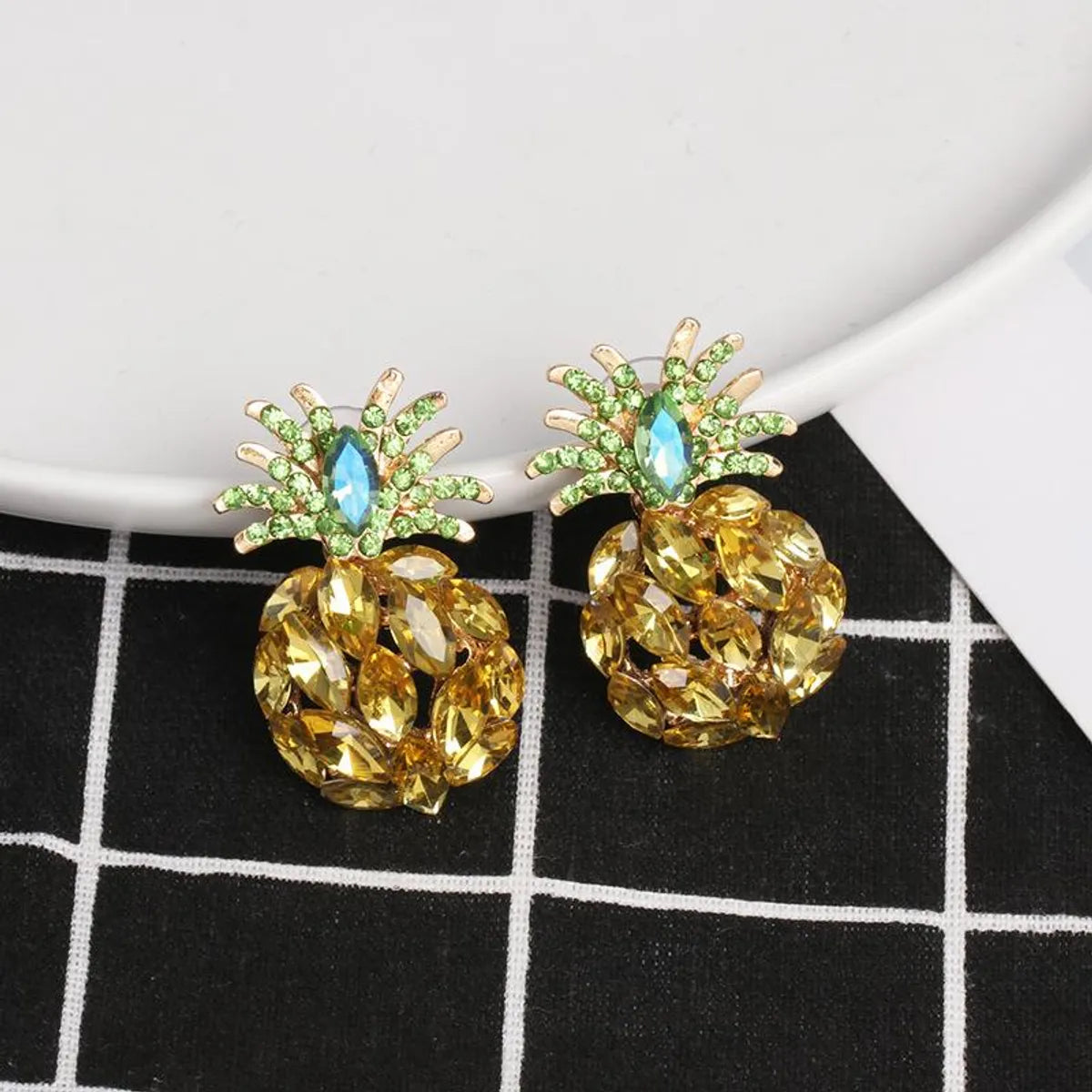 New Jewelry Rhinestone Crystal Pineapple Earrings Fruit Earrings