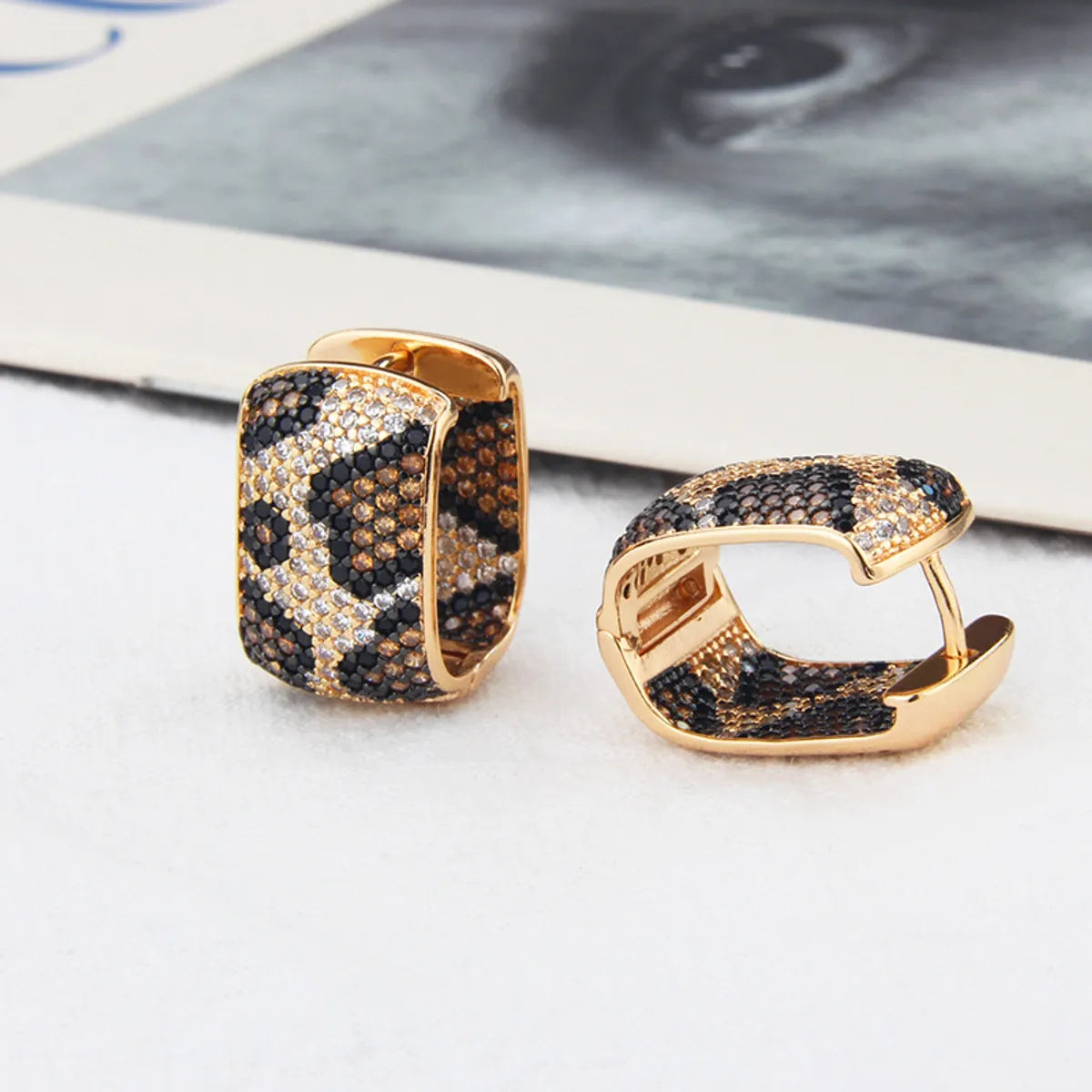 New Leopard Print Zircon Earrings Fashion Copper Gold-plated Full Diamond Variety Of Earrings Jewelry