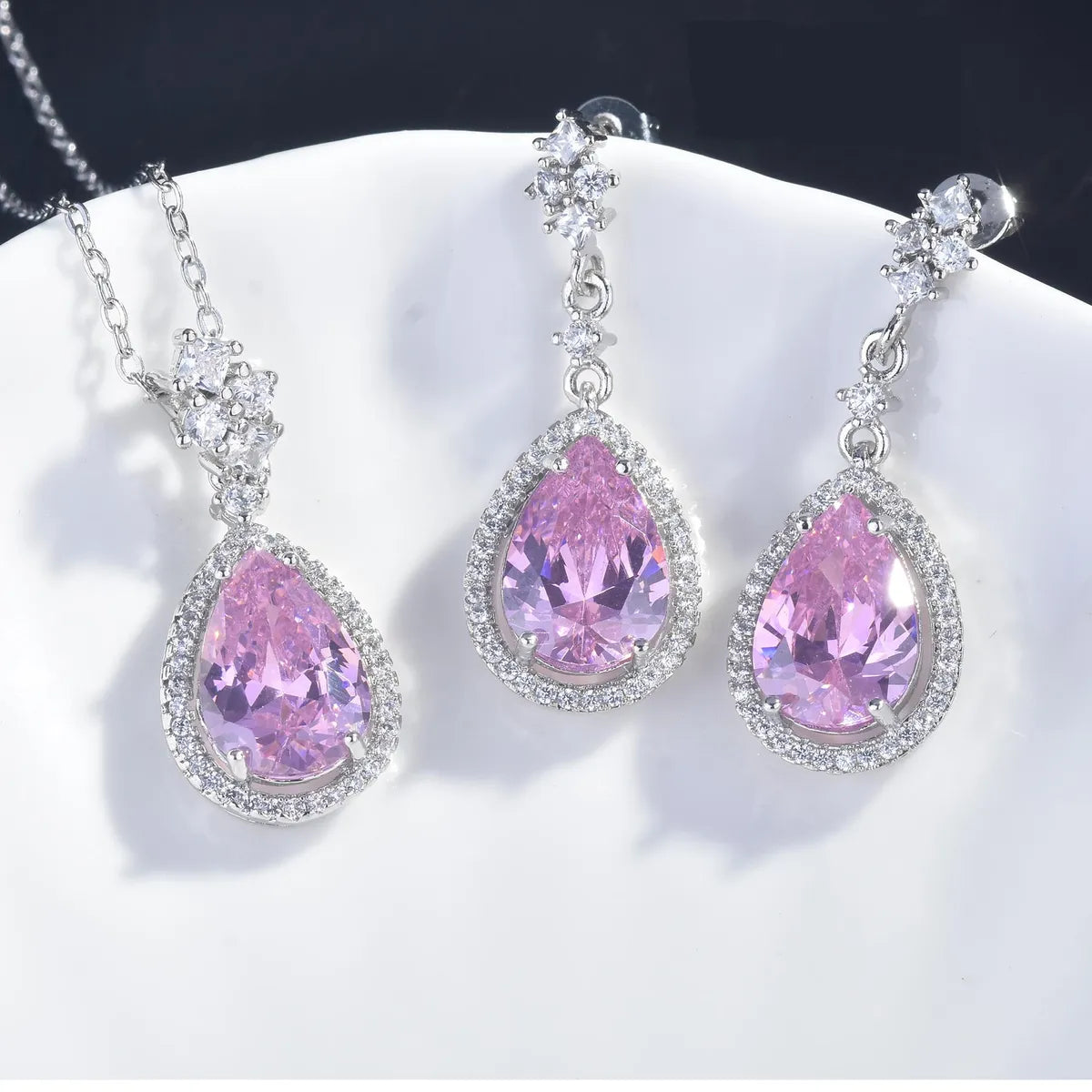 New Lucky Yellow Diamond Set Argyll Pink Diamond Pendant Topa Blue Earrings