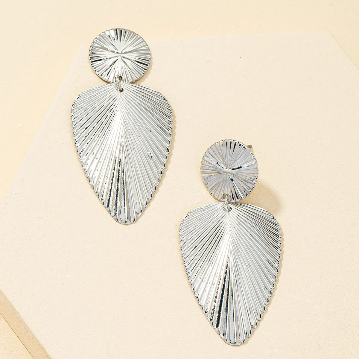 Lady Geometric No Inlaid Earrings