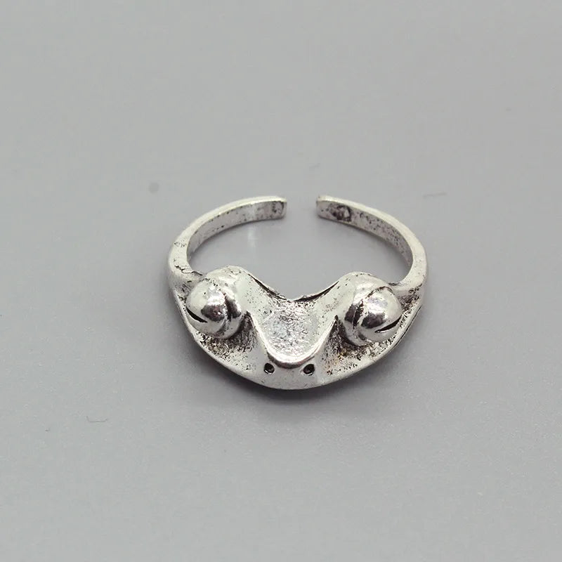 New Retro Funny Frog Crying Face Ring Creative Metal Hug Finger Ring Cross-Border Jewelry