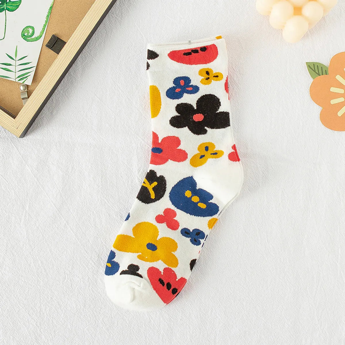 New Socks Women'S Tube Socks Korean Small Flower Personality Cartoon Socks Wholesale