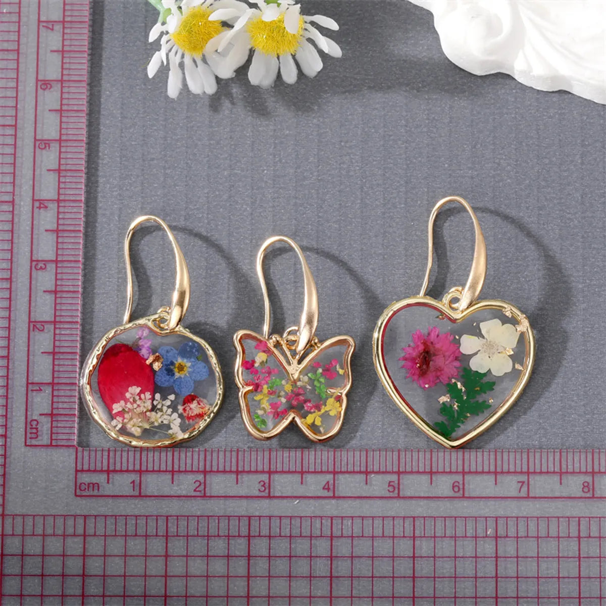 New Style Transparent Heart Butterfly Dried Flower Geometric Pendant Earrings