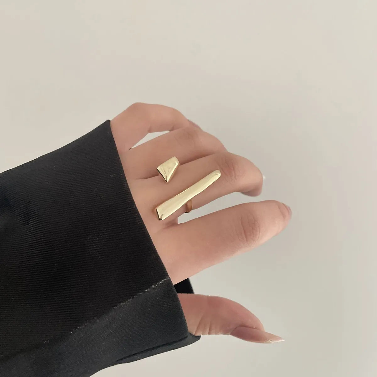 Niche Rregular Geometric Opening Adjustable Index Finger Ring