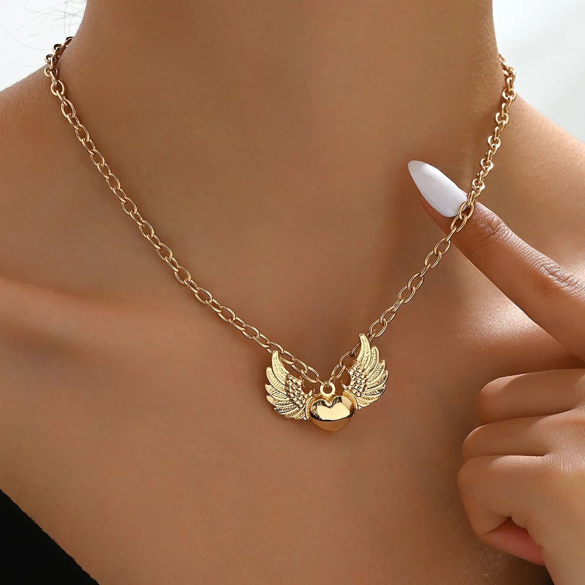 Nordic Style Retro Punk Heart Shape Wings Iron Wholesale Pendant Necklace