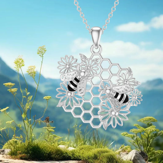 Pastoral Simple Style Sunflower Honeycomb Bee Alloy Hollow Out Gold Plated Silver Plated Women's Pendant Necklace