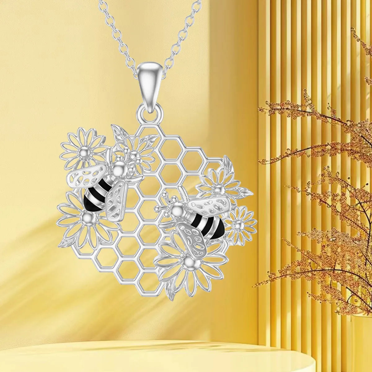 Pastoral Simple Style Sunflower Honeycomb Bee Alloy Hollow Out Gold Plated Silver Plated Women's Pendant Necklace