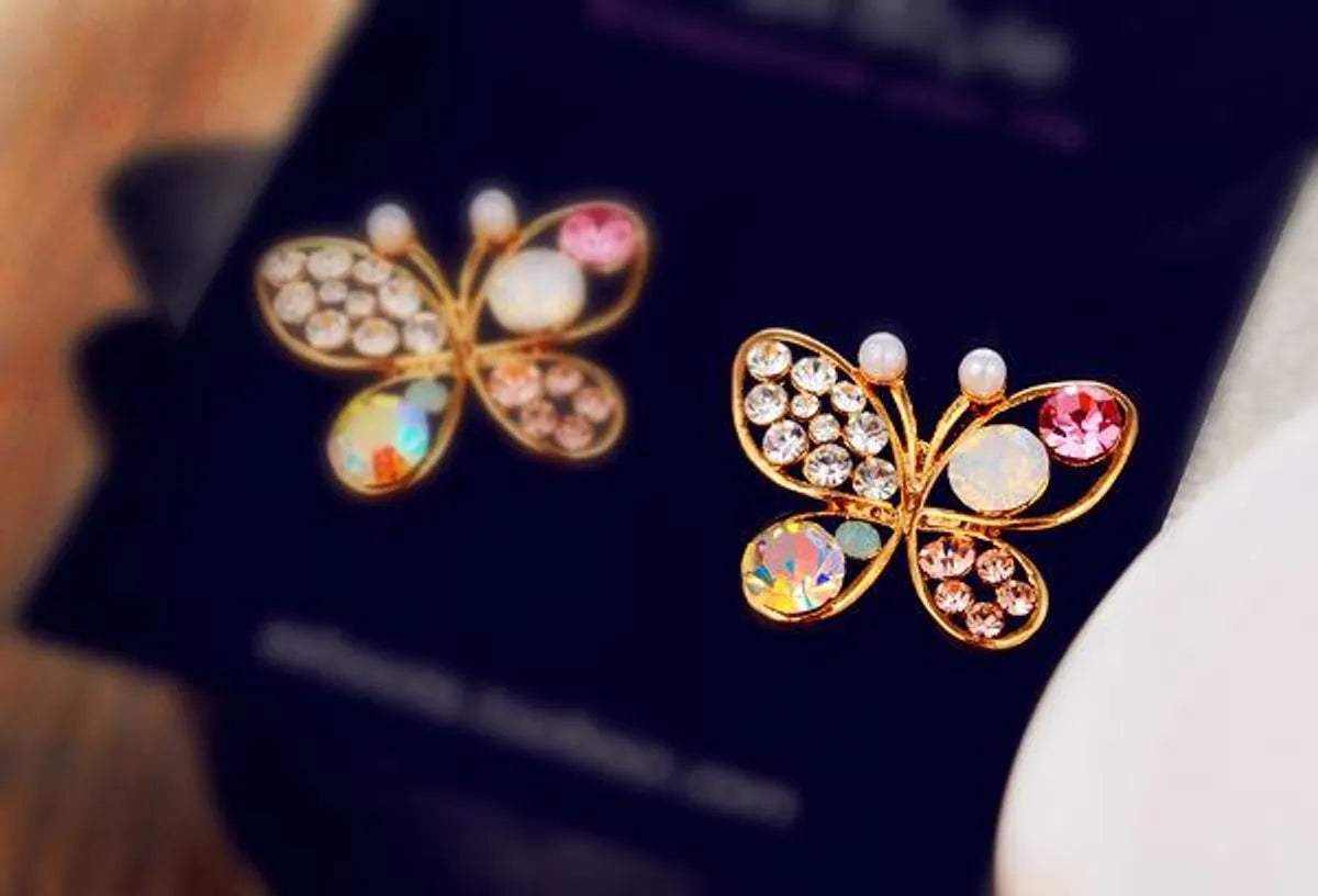 Fashion Animal Diamond Alloy Artificial Gemstones Earrings Ear Studs