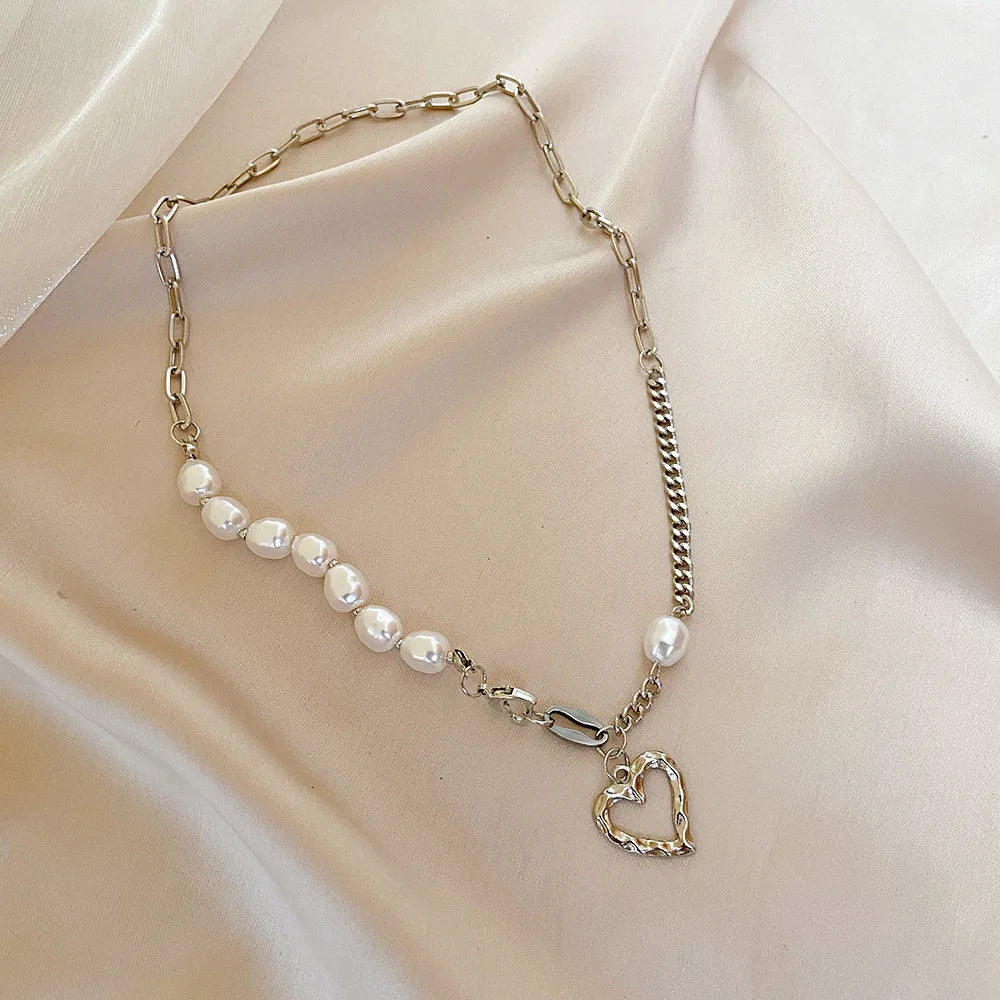 Personality Stitching Chain Pearl Love Pendant Necklace Creative Retro Simple Chain Peach Heart Pendant Clavicle Chain