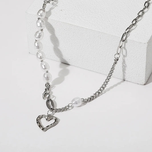 Personality Stitching Chain Pearl Love Pendant Necklace Creative Retro Simple Chain Peach Heart Pendant Clavicle Chain