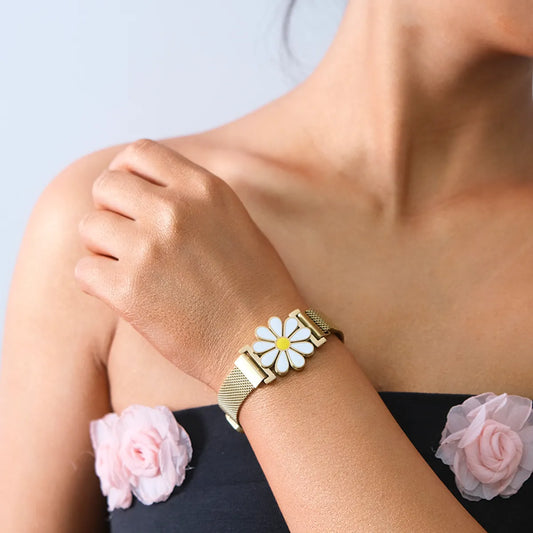 Preppy Style Sweet Pastoral Flower 304 Stainless Steel 14K Gold Plated Bracelets In Bulk