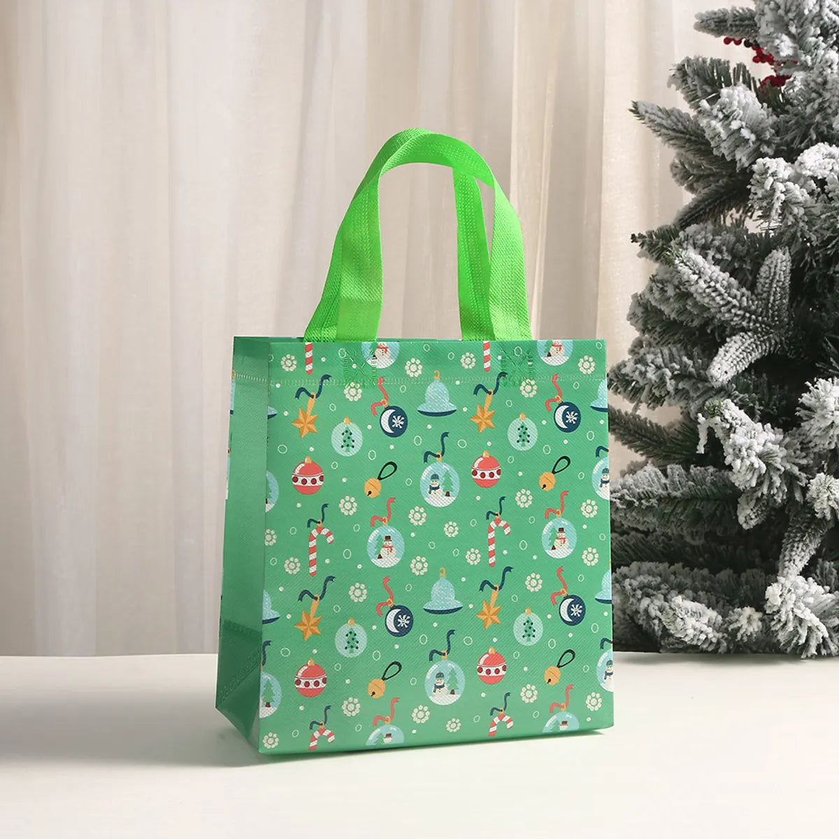 Printed Shopping Bag Non-Woven Bag Christmas Gift Handbag Party Candy Gift Bag Hand Gift Bag