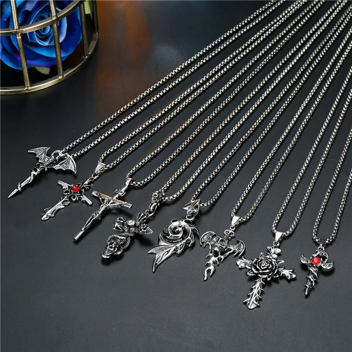 European Punk Vintage Skull Rose Cross Pendant Necklace Men And Women Ancient Silver Gemstone Necklace